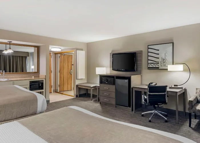 Best Western Plus Executive Inn