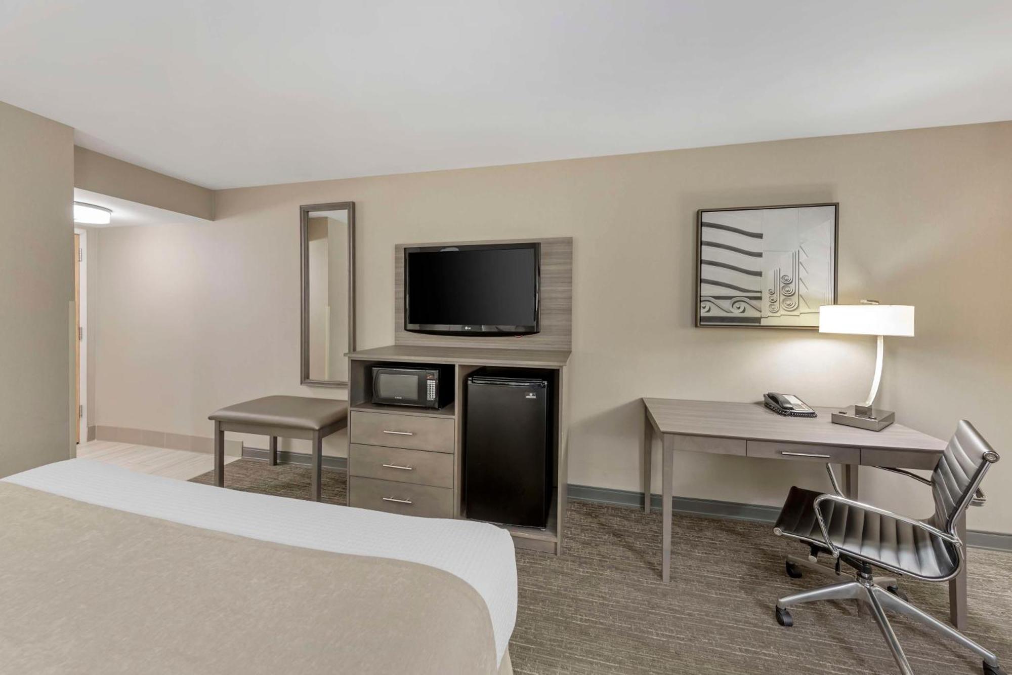 Hotel Western Executive 3*