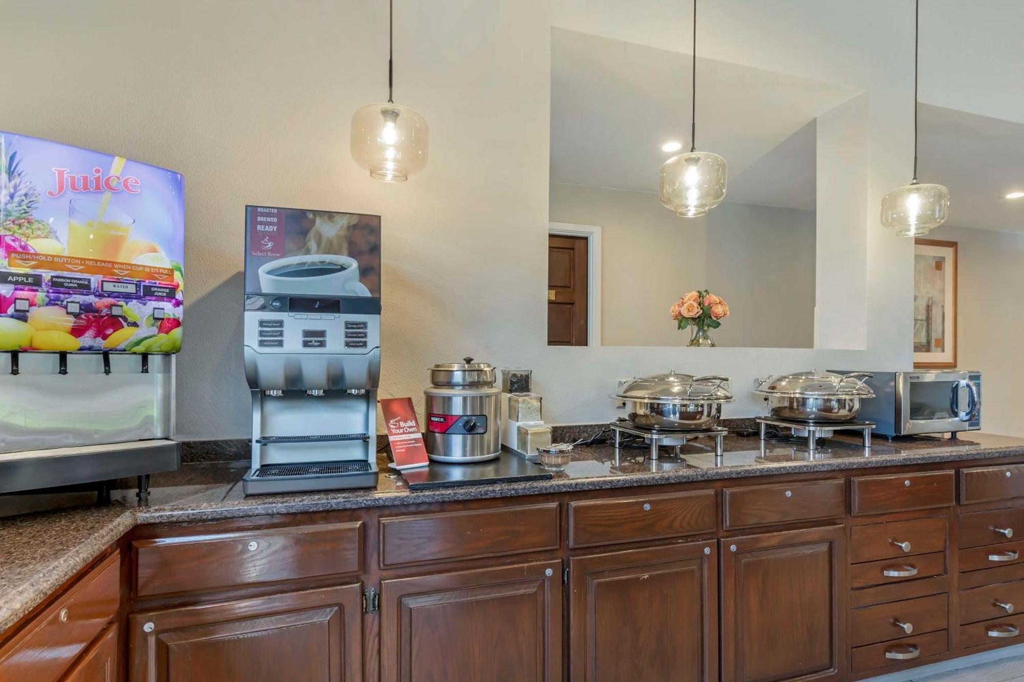 Western Executive 3* Rowland Heights
